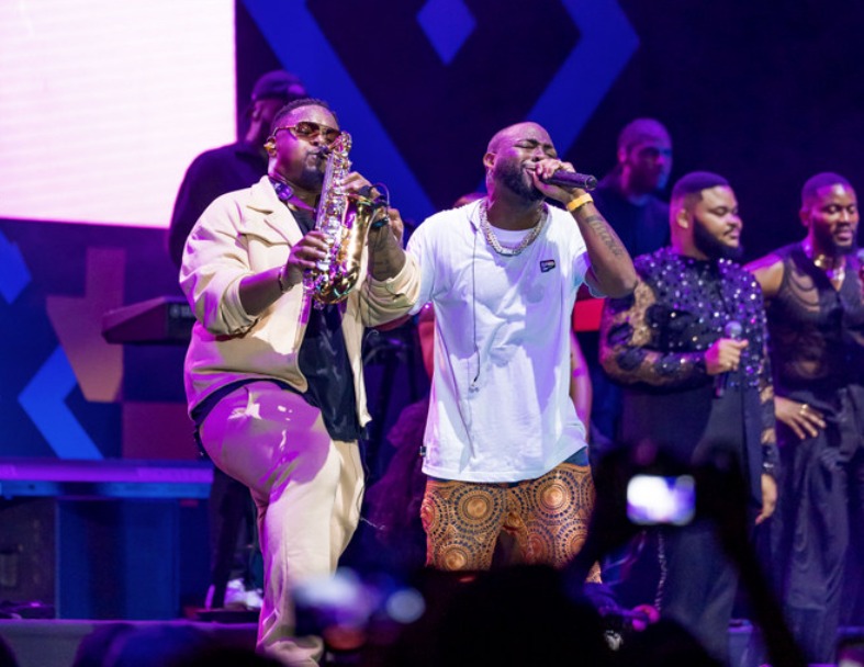 Davido mu nzira zo kumurikira album ye ...